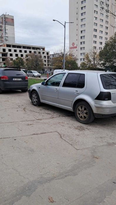 VW Golf 4 1.6 НА ЧАСТИ!