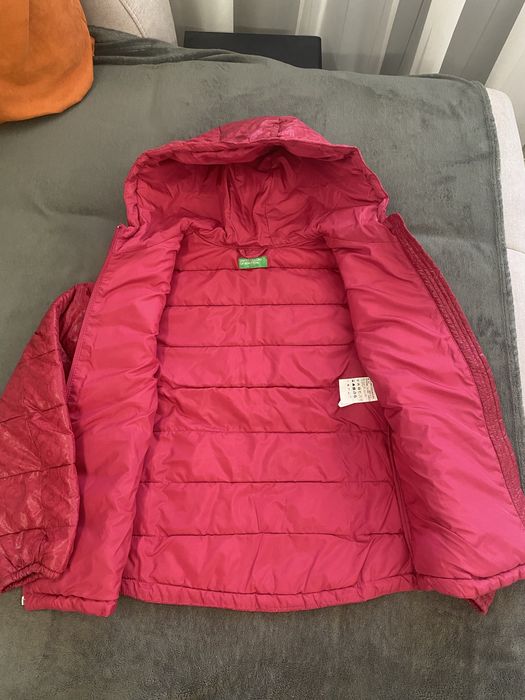 Продам куртку демисезон на девочку