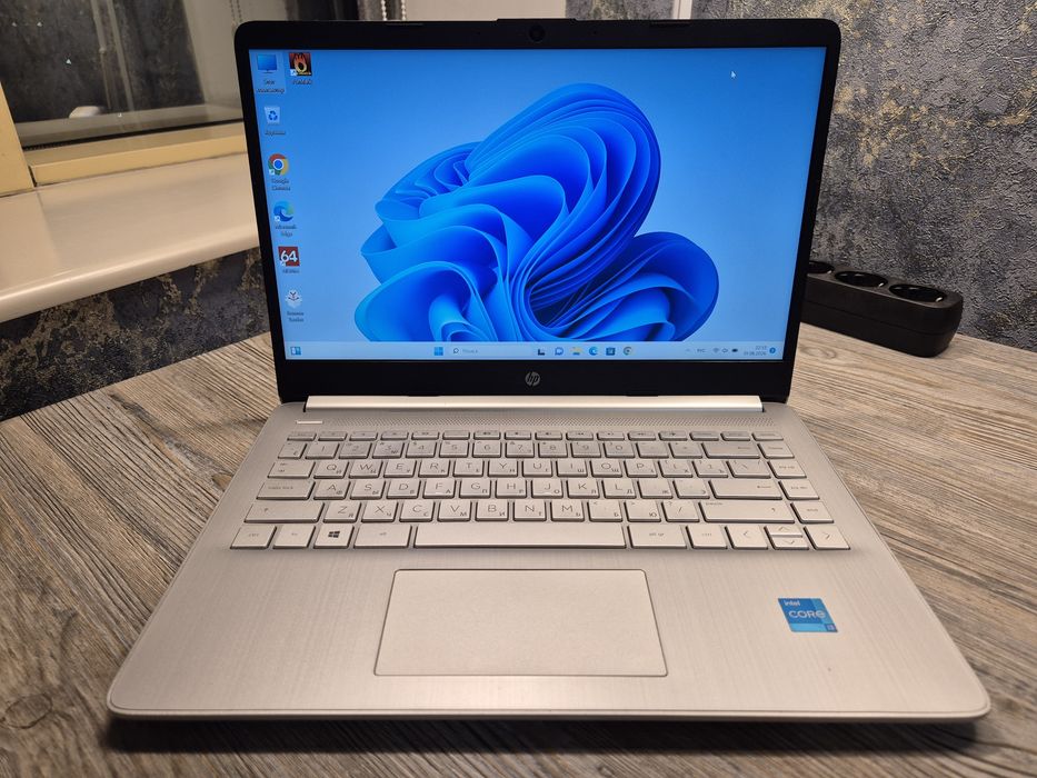 Ноутбук HP Corei3 компактный 14дюйм