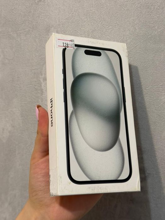 Айфон 15 128гб  ёмкость 89