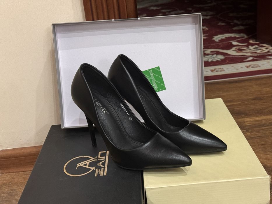 Туфли на шпильке