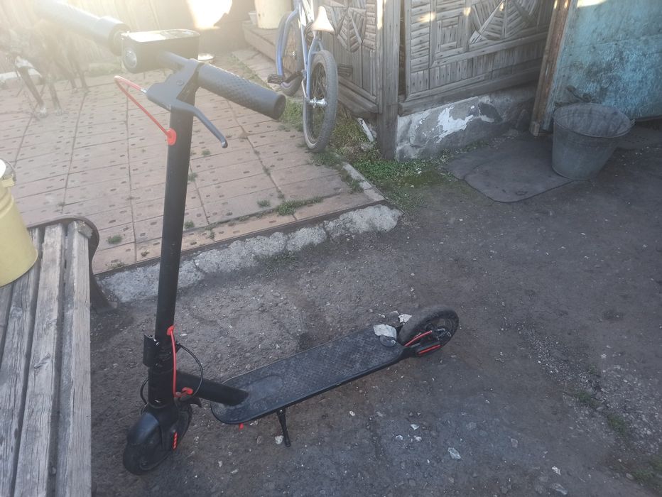 Продам электросамокат