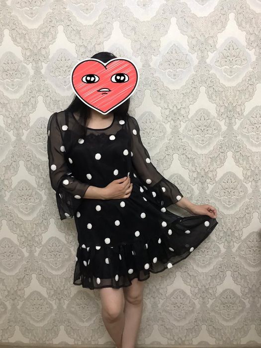 Вечернее платье в горошек