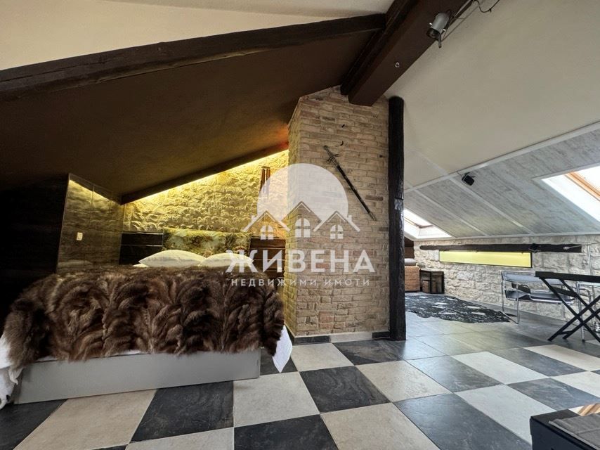 Продава луксозна къща в м-т Ален Мак