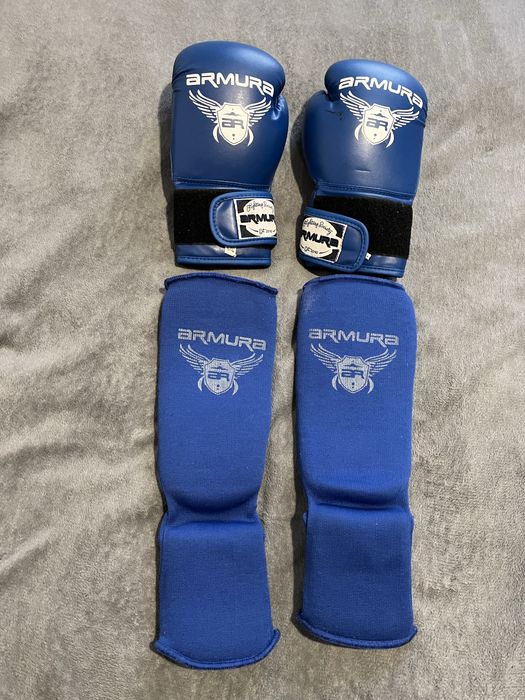 Echipament box, kickbox,casca si protectie tibiere