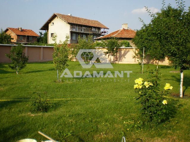 Продава се Къща в София, Връбница 1 - 630 кв.м за 1340 €/кв.м - Снимка #3