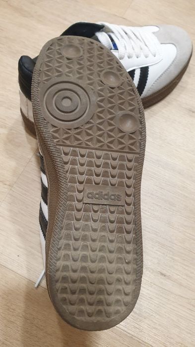 Кроссовки Адидас Самба р.37 новые