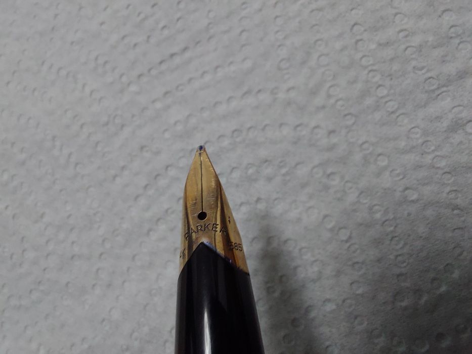 Stilou Parker 65 penita aur 14k