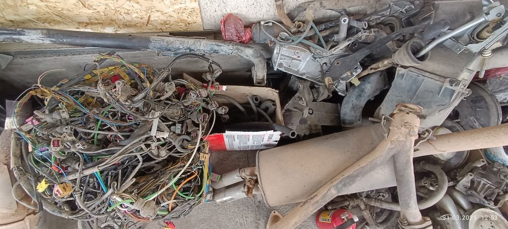 Продам запчасти Ауди а6 с4 универсал