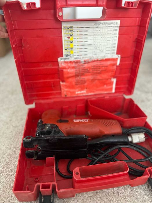 Fierastrau electric Hilti