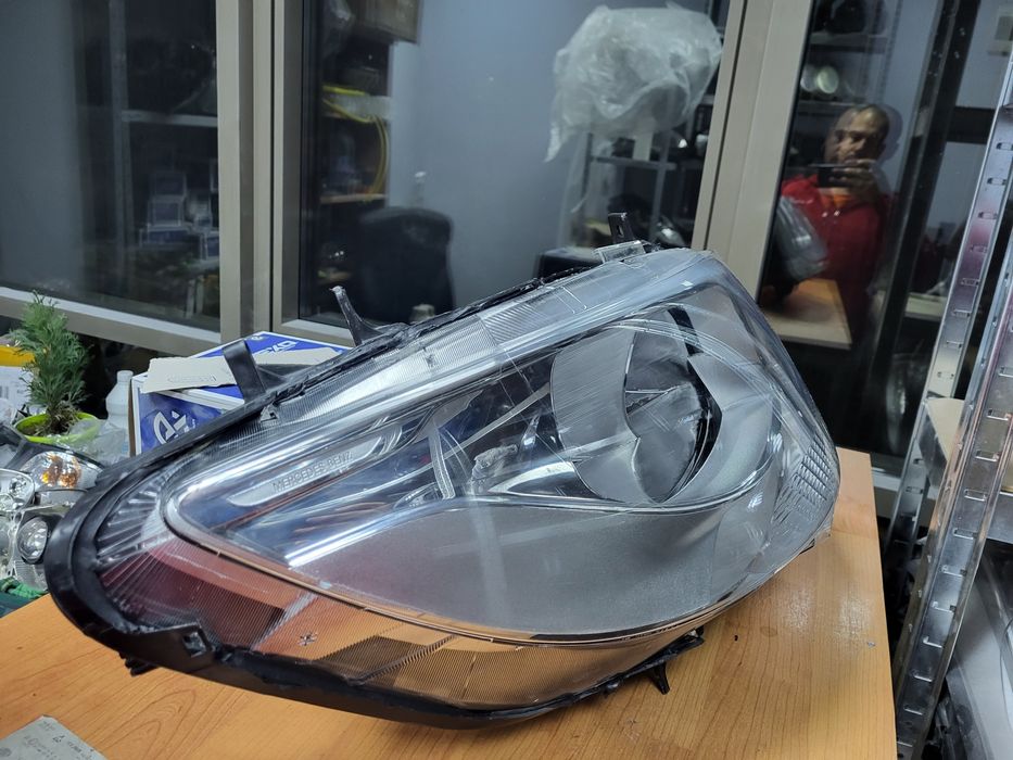 Десен фар Фарове Mercedes Sprinter W910 desen far farove Мерцедес 910