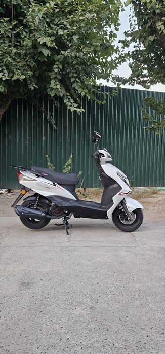 Skuter GST  ANGEL x4 sotiladi xolati yaxshi