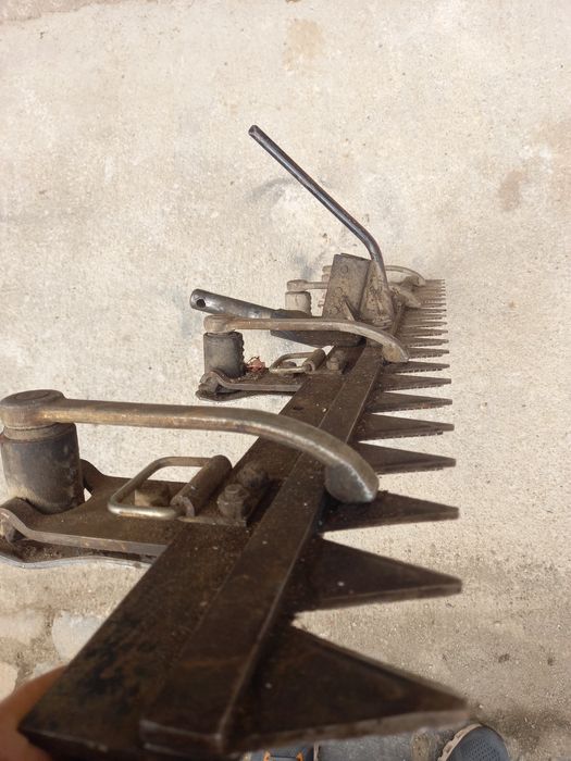 Lama/masa de taiere motocositoare