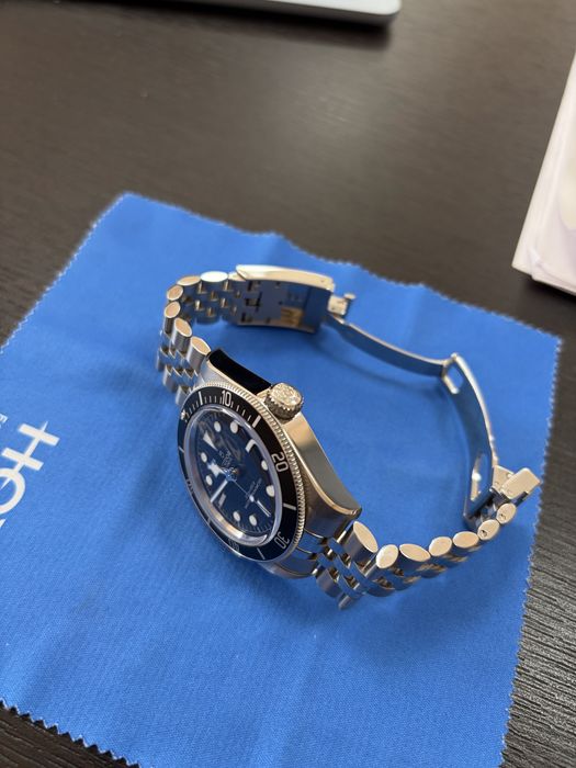 Tudor black bay Monochrome