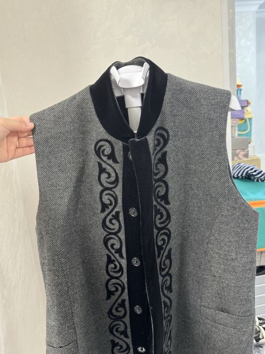 Продам   жилет