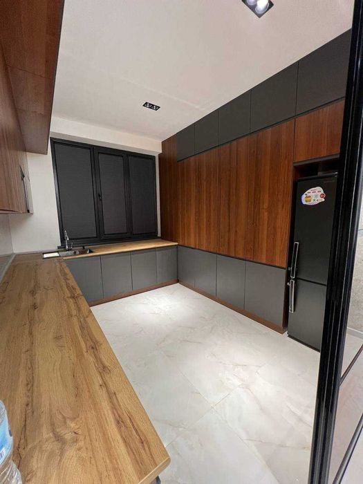 МИНОР метро ЖК Казахстан  3-ком квартира 76м²