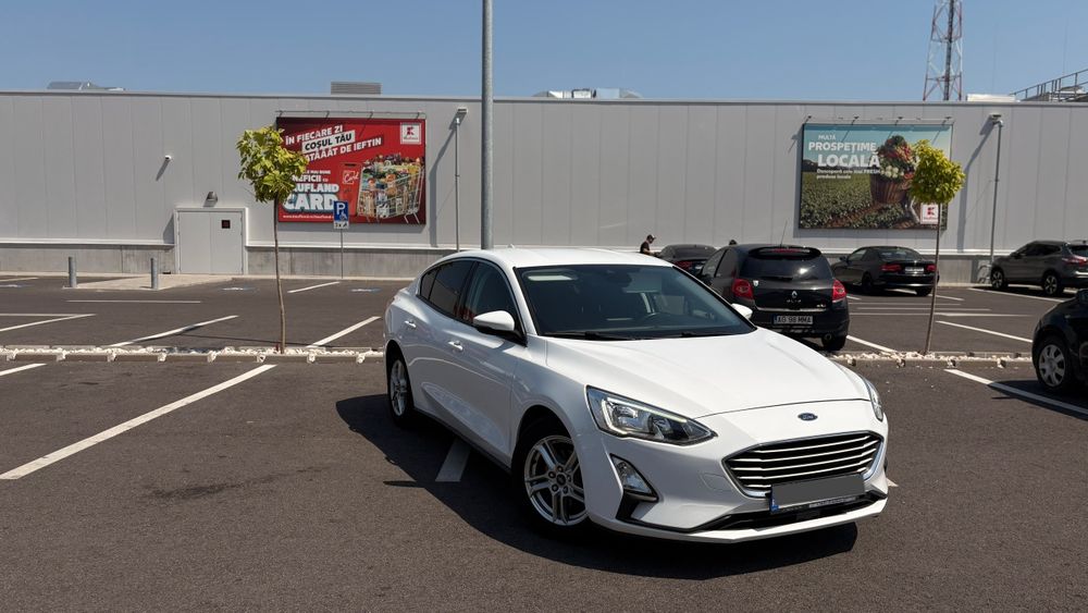 Ford focus 1.0 EcoBoost /revizii la zi
