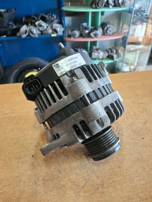 Alternator Opel Astra H Zafira B 1.7 Cdti