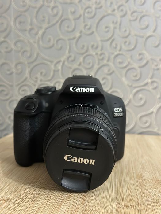 Canon EOS 2000D (зеркальный фотоаппарат)