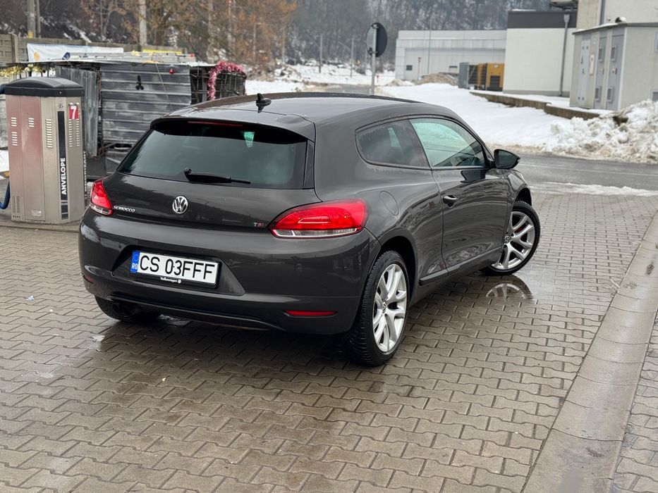 Vand Sirocco sau schimb cu SUV 4x4