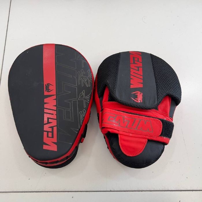 Лапы тренерские Тренировочная лапа Venum