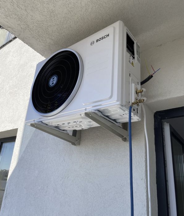 Montaj Aer Conditionat Incarcare Freon Igienizare & Reparatii