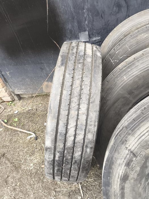Продам резину на КамАЗ