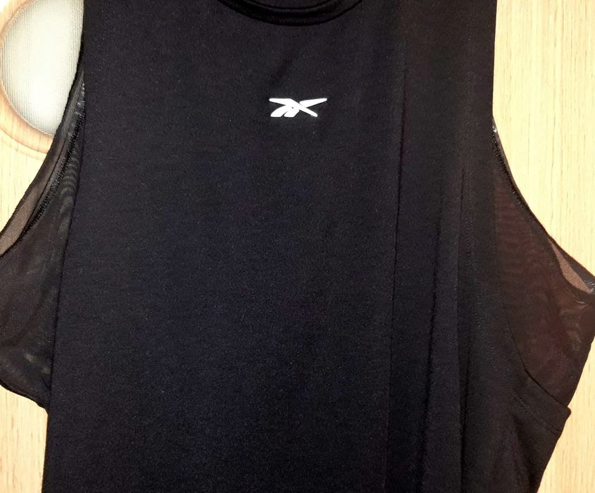 2 Maieuri fitness/sport, femei M