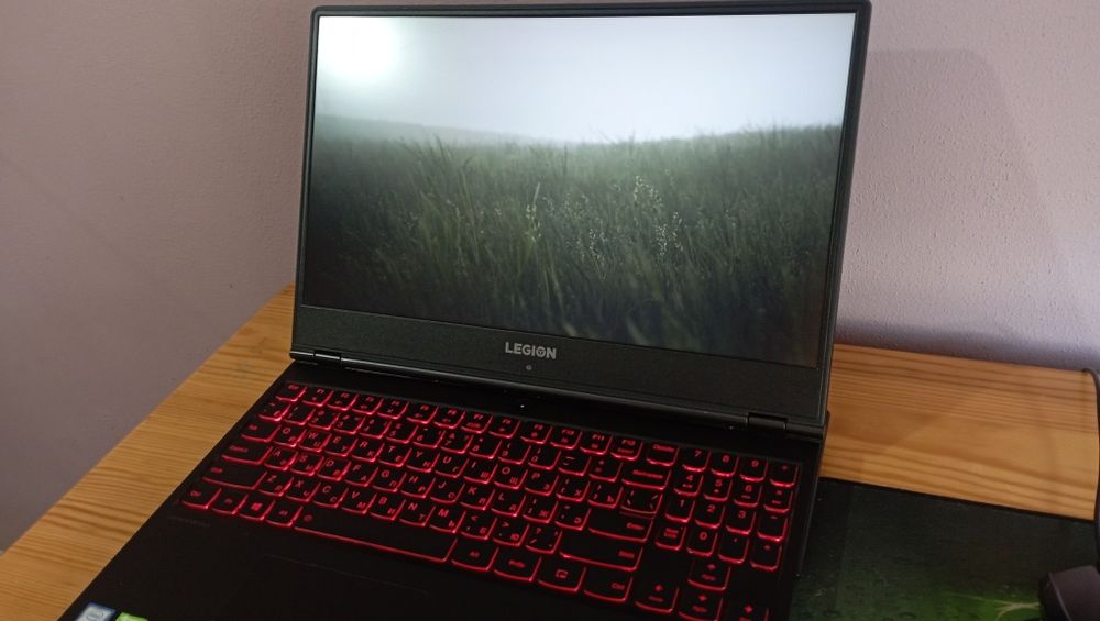 Ноутбук lenova legion y7000
