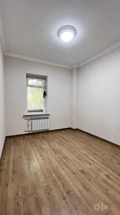 Аренда! Помещения вдоль дороги! Бадамзар метро 90+90 м2!