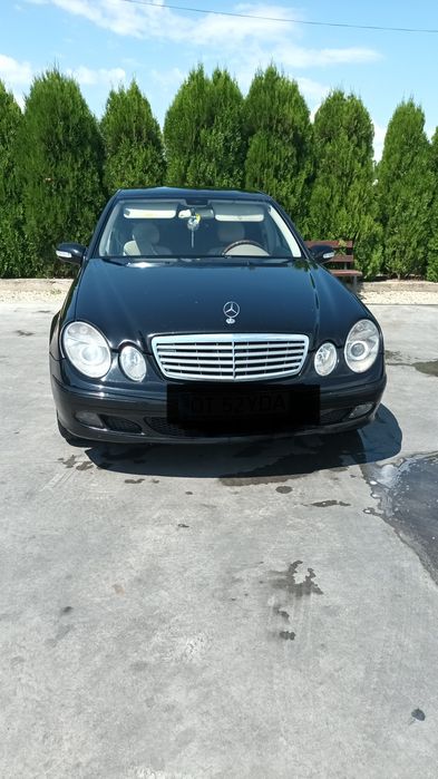 Mercedes  Benz w211