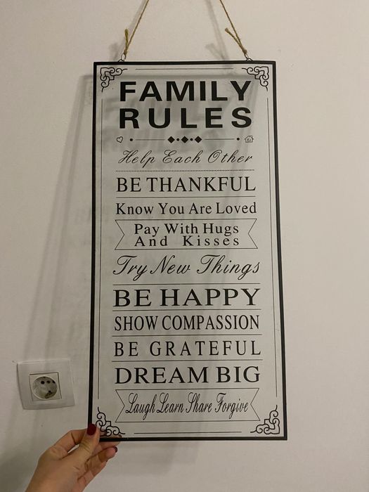 Декорация за стена