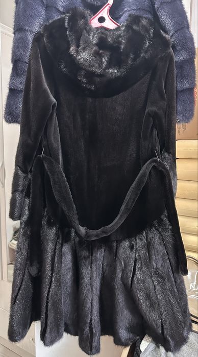 Шуба норковая 42-44 черная