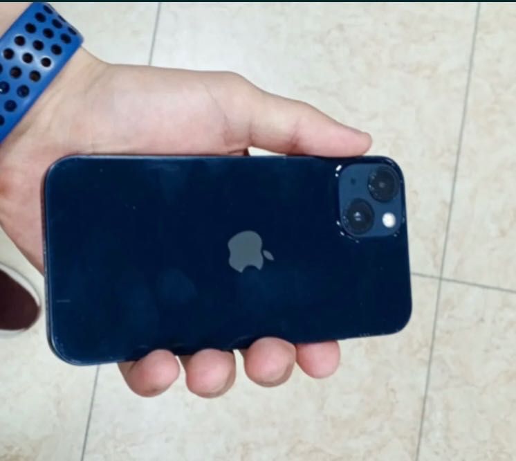 iphone 13 sotiladi icloud bor