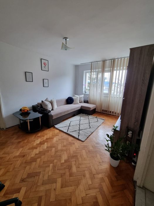 Inchiriez apartament cu 2 camere in cartierul Manastur