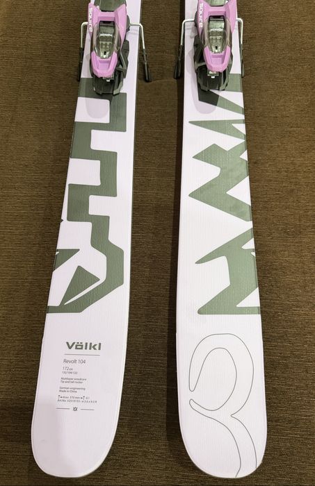 Clapari K2 Mindbender 120 + Schiuri Volkl Revolt 104 2026 + Marker Squire 11 Purple