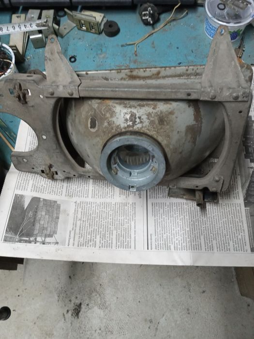 Продам фару на немца.