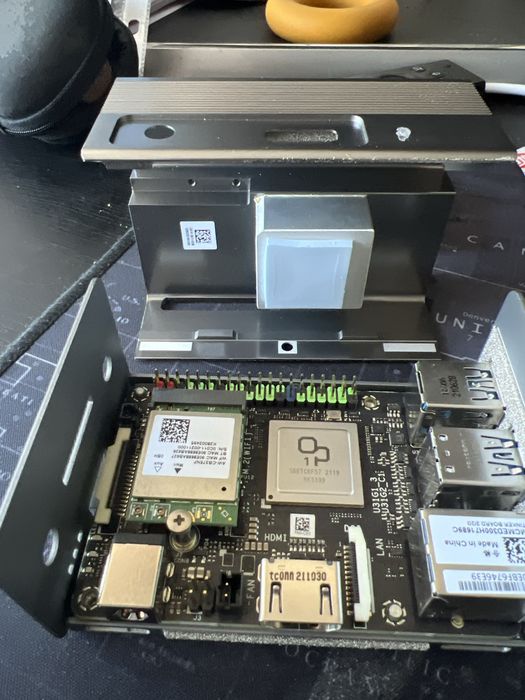 Tinkerboard 2 cu carcasa fanless