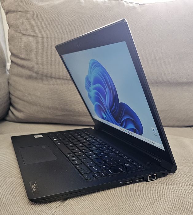 Toshiba Dynabook Tecra A-30-G