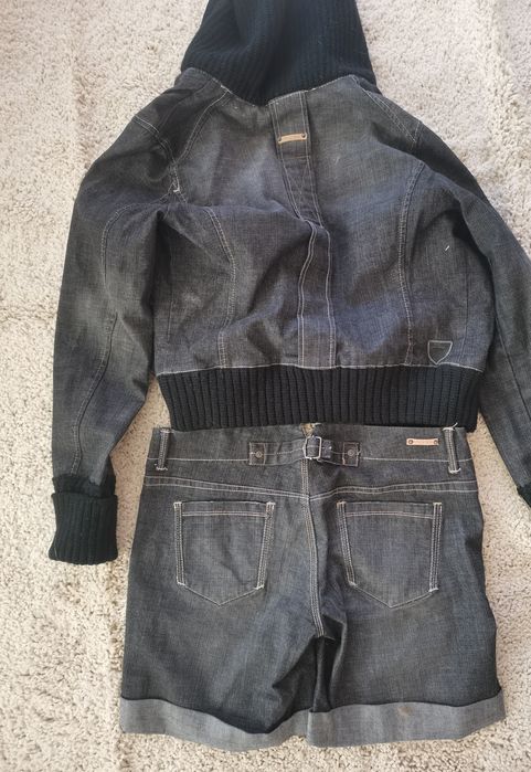 Дънки и яке Mango