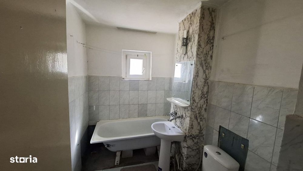 Apartament  2 camere, nerenovat,  Rădăuți