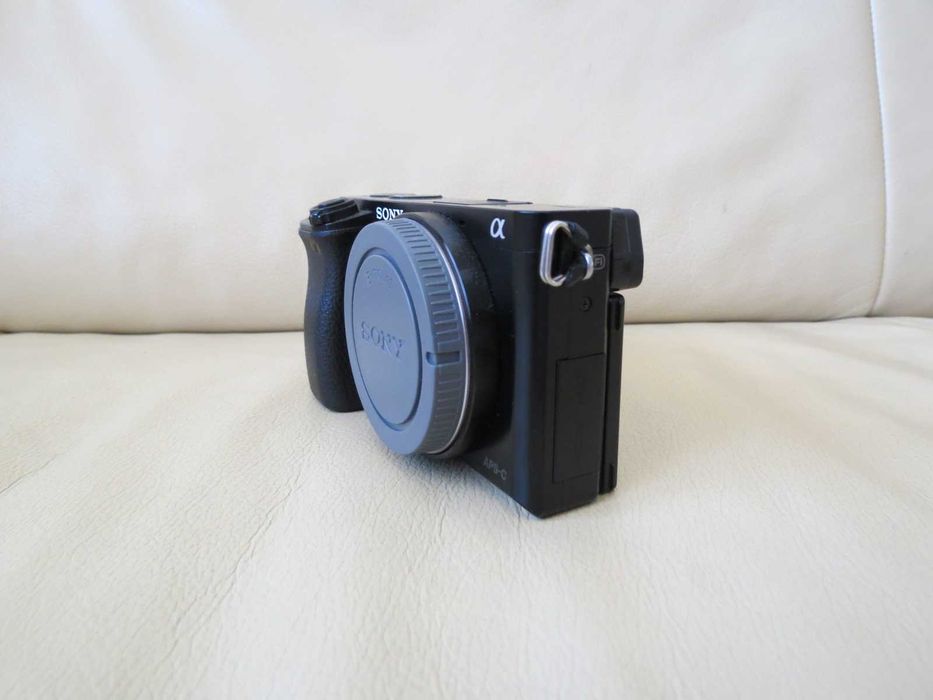 Aparat foto Mirrorless Sony Alpha A6000 24.3MP (Body) - Doar 9200 cadre