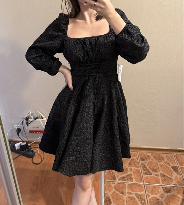 Черное платье мини