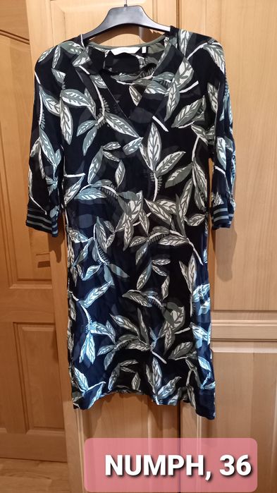 Дамски рокли и ризи