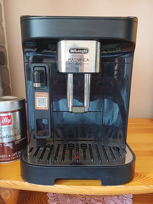 Кафеавтомат Delongi Magnifika Evo