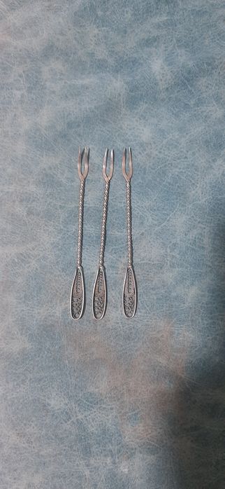 Столовые приборы