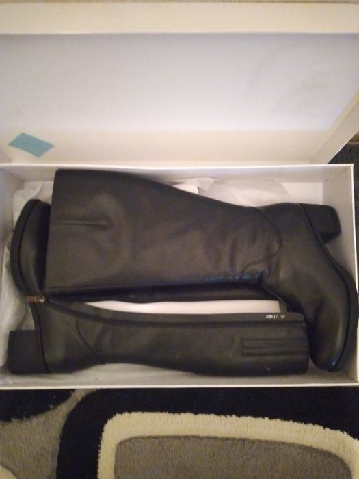 Продам зимние сапоги