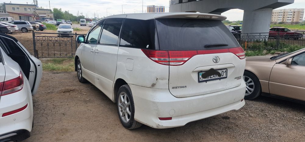 Эстима  полный привод