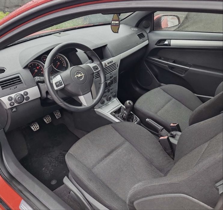 Opel astra H GTC 2.0 benzina+GPL