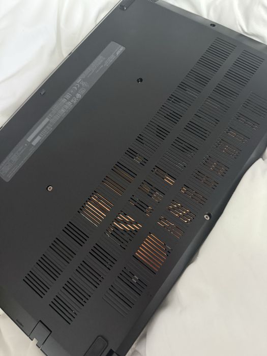 Acer nitro V15 16 GB 4050RTX 500gb gaming